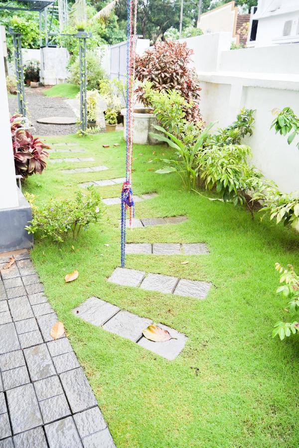 Oceana Hills Residency 호텔 Alappuzha 외부 사진